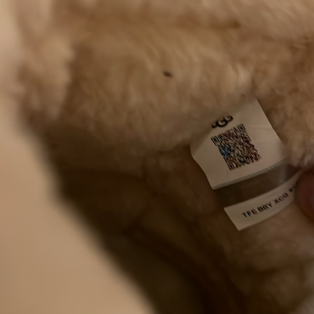 UGG® Classic Chillapeak Genuine Shearling
Trimmed Boot - Picture 10 of 16